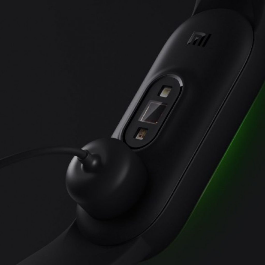 Magnetic charging in Mi band 5